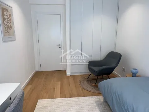 Izdavanje, četvorosoban stan, 112m², Stari Grad, Beograd - image 14