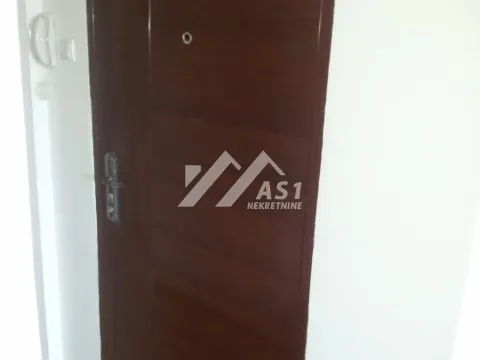 Izdavanje, jednosoban stan, 36m², Bulevar Evrope, Novi Sad Sve Podlokacije - image 7