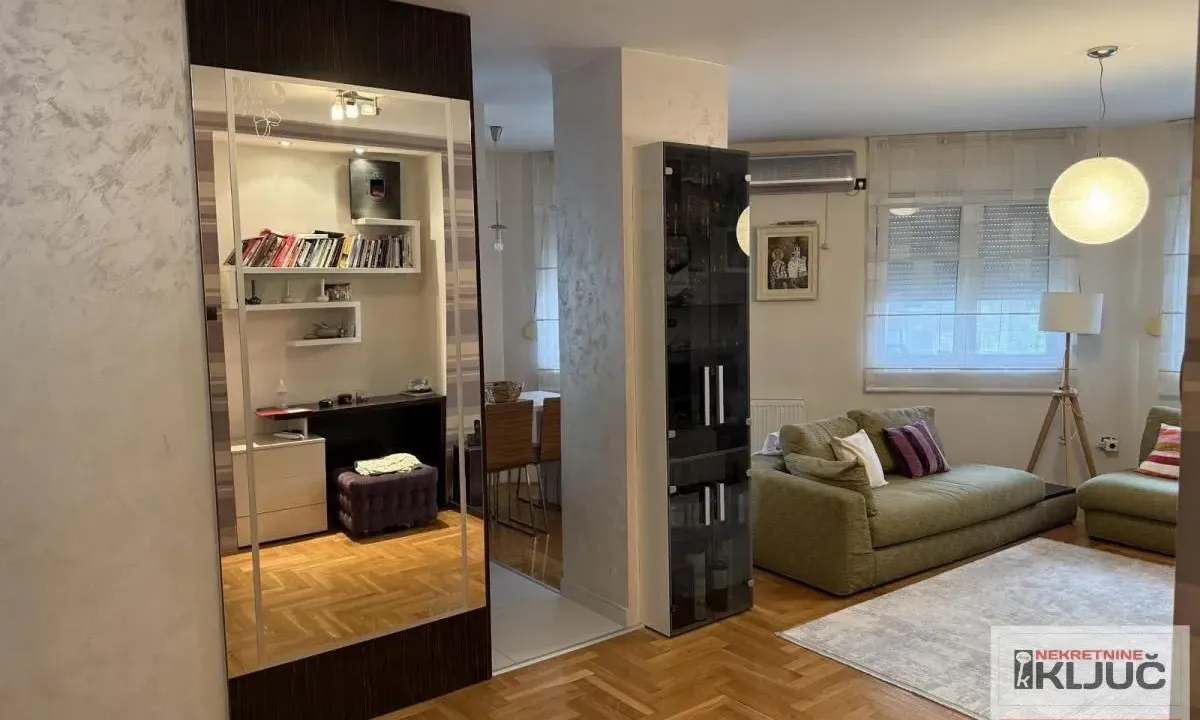 Prodaja, trosoban stan, 67m², Grbavica, Novi Sad Sve Podlokacije