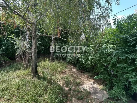 Prodaja, kuća, 220m², Kluz, Zvezdara Sve Podlokacije - image 5