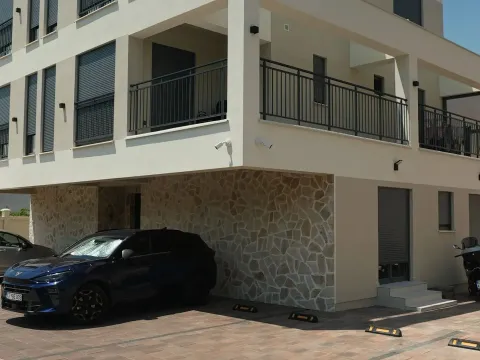 Izdavanje, jednosoban stan, 47m², Dalmatinska ulica, Podgorica - image 11