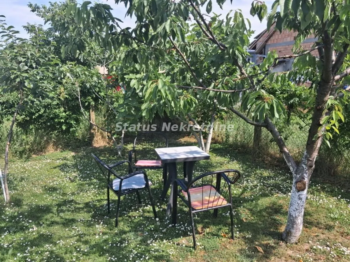 Prodaja, kuća, 93m², Futog, Novi Sad Sve Podlokacije