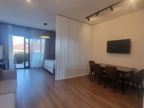 Prodaja, garsonjera, 70m², Bečići, Budva - image 5