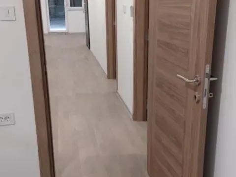 Prodaja, četvorosoban stan, 78m², Alibegovac, Petrovaradin - image 13