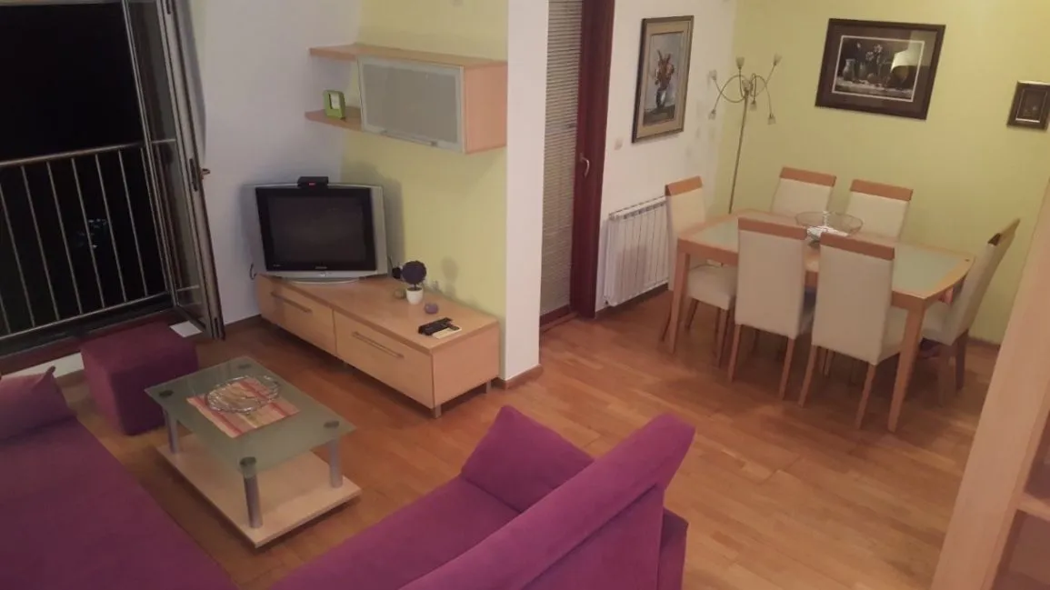 Izdavanje, garsonjera, 38m², Gintaš, Podgorica