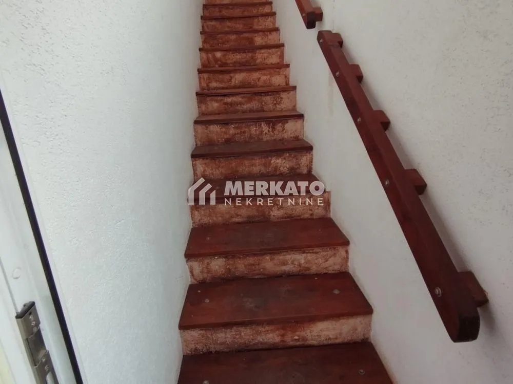Prodaja, kuća, 294m², Mužljanska kolonija, Zrenjanin