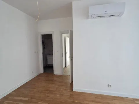 Sale, two bedroom apartment, 82m², Bečići, Budva - image 6