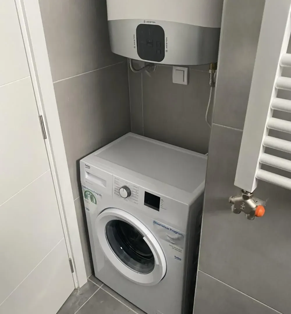 Izdavanje, jednosoban stan, 38m², Lekino Brdo, Voždovac Sve Podlokacije