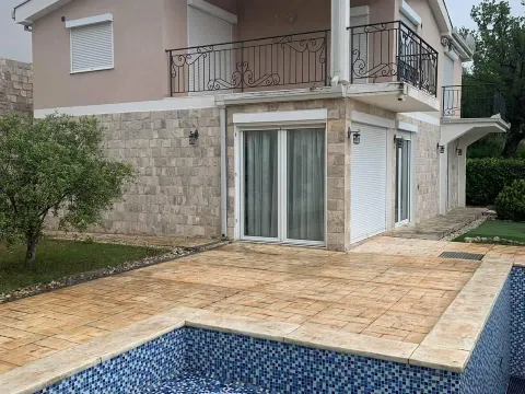 Prodaja, kuća, 243m², Šušanj, Bar - image 1