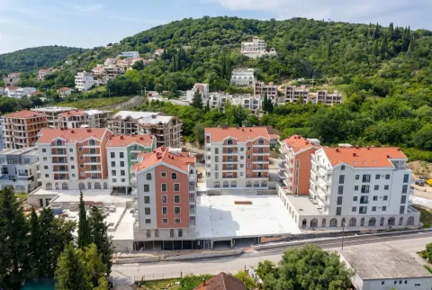 Prodaja, dvosoban stan, 52m², Tivat, Crna Gora - image 10