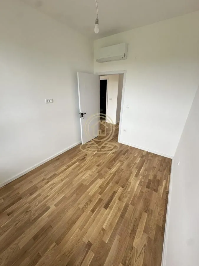 Prodaja, stan, 225m², Karagača, Petrovaradin