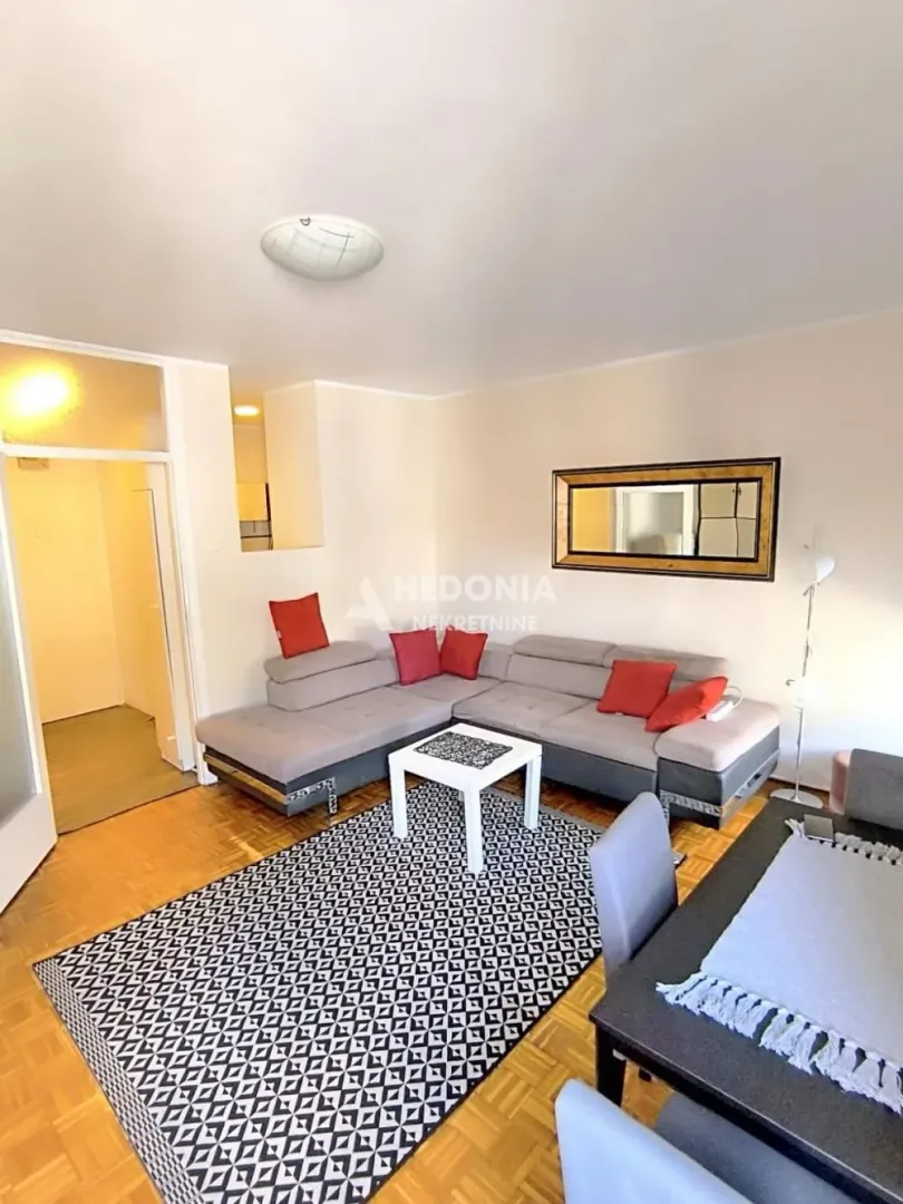 Prodaja, jednosoban stan, 30m², Čukarička Padina, Beograd