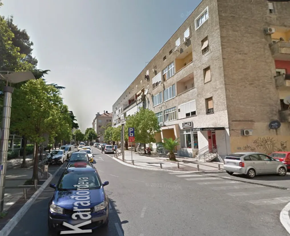 Prodaja, dvosoban stan, 95m², Centar, Podgorica