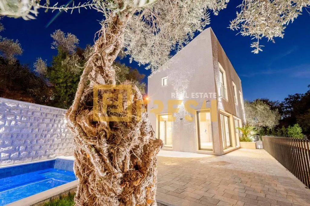 Sale, house, 240m², Budva, Crna Gora
