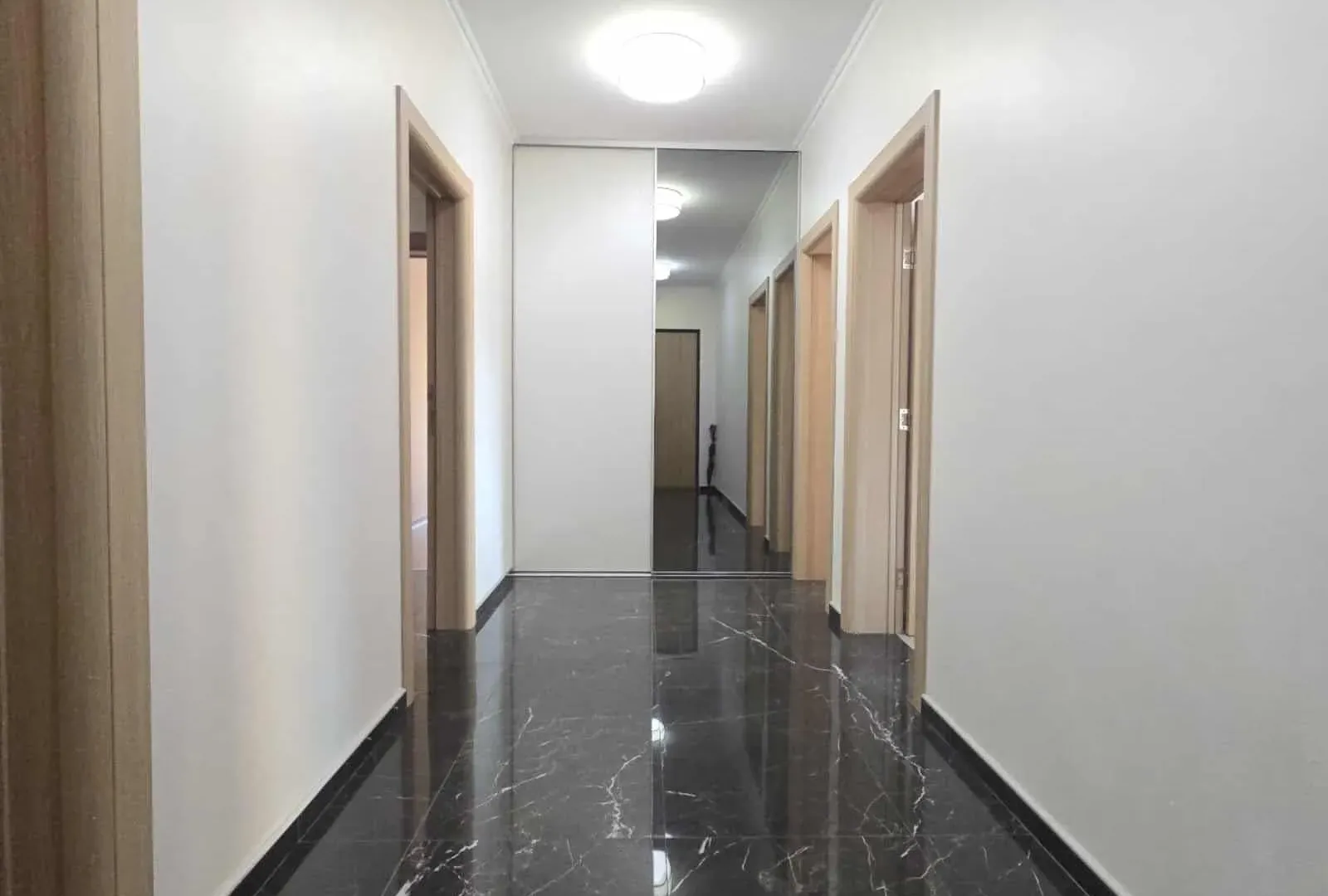 Prodaja, kuća, 200m², Podgorica, Crna Gora