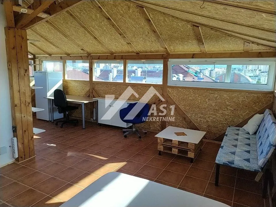 Rent, apartment, 130m², Grbavica, Novi Sad Sve Podlokacije