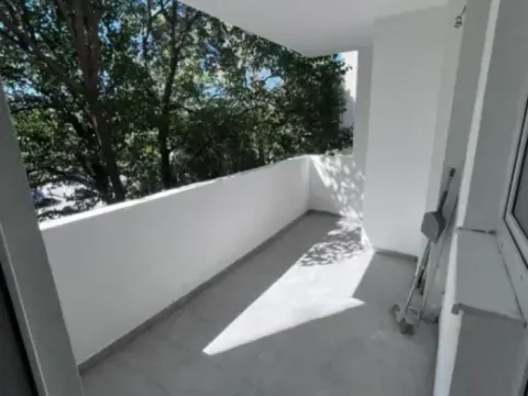 Izdavanje, dvosoban stan, 71m², Zabjelo, Podgorica - image 8