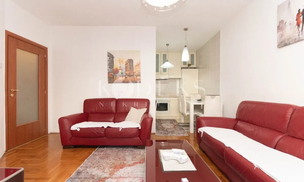 Izdavanje, dvosoban stan, 57m², Preko Morače, Podgorica