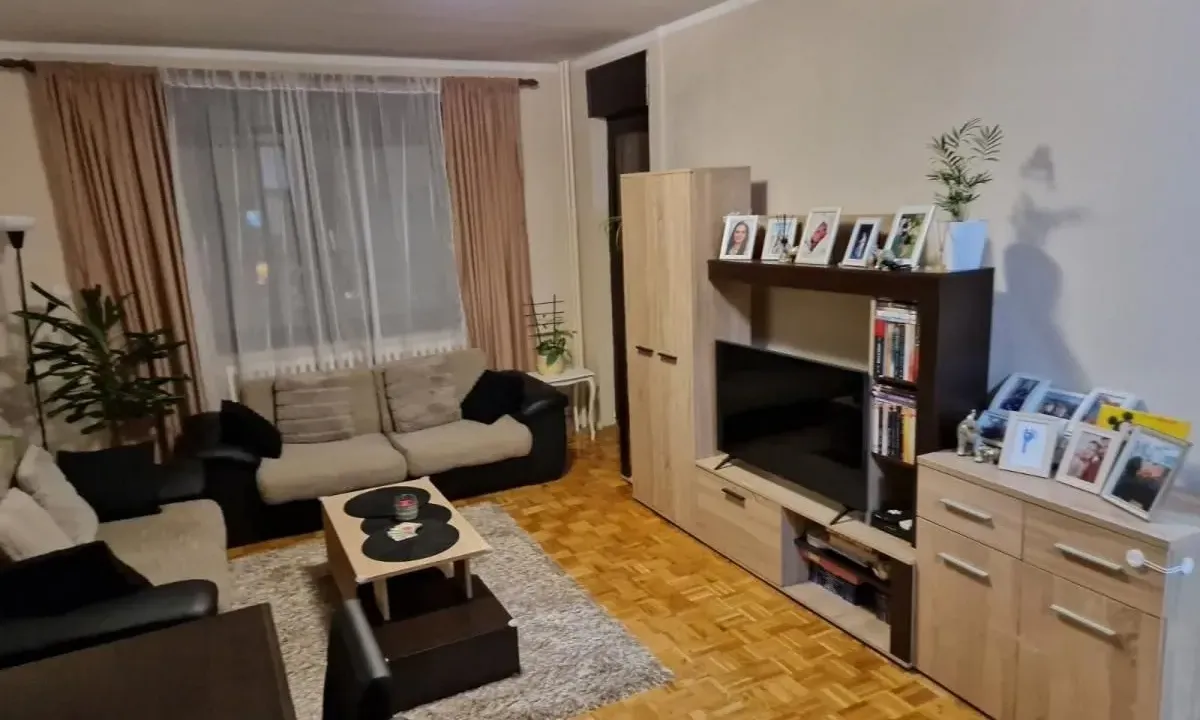 Izdavanje, dvosoban stan, 51m², Nova Detelinara, Novi Sad Sve Podlokacije