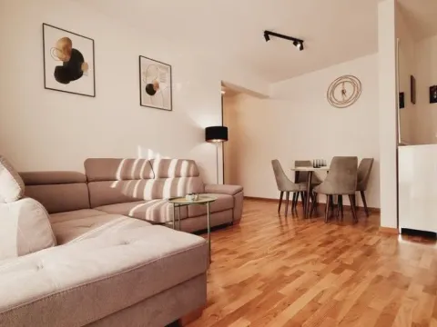Sale, one bedroom apartment, 48m², Bečići, Budva - image 11