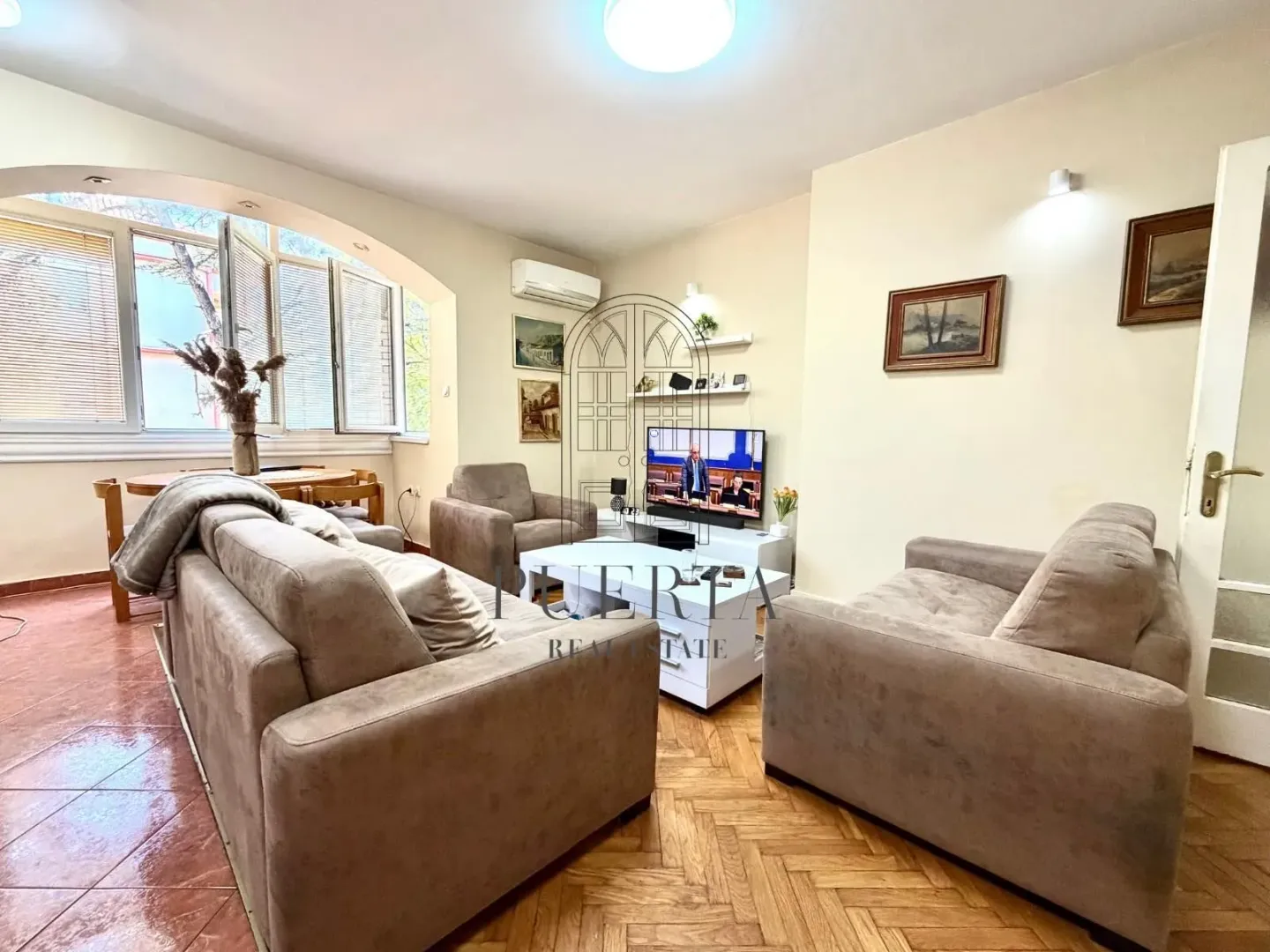 Prodaja, dvosoban stan, 64m², Centar, Podgorica