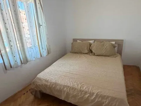 Izdavanje, jednosoban stan, 45m², Drač, Podgorica - image 4