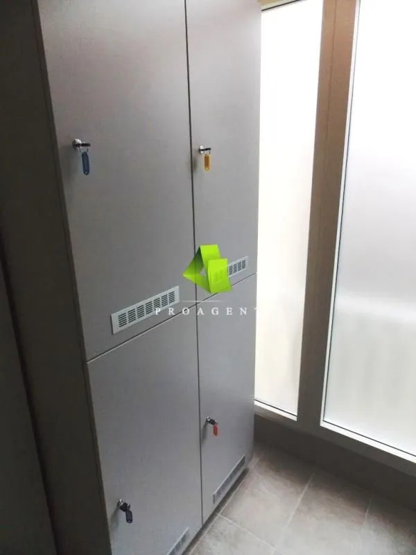 Rent, office space, 73m², Medijana, Niš