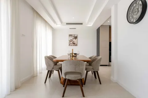 Rent, house, 200m², Reževići, Budva - image 5