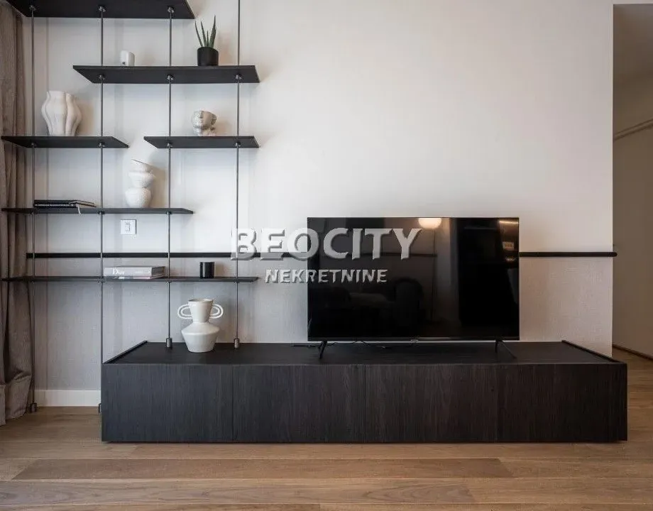 Izdavanje, trosoban stan, 87m², Beograd Na Vodi, Beograd