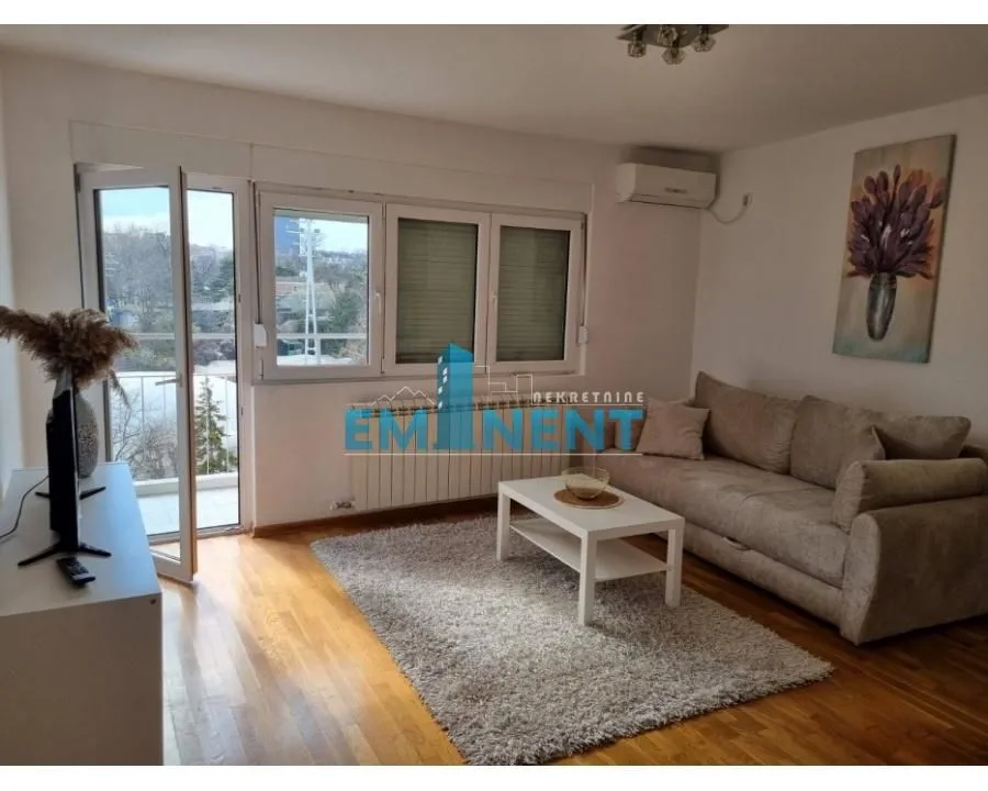 Izdavanje, dvosoban stan, 54m², Tašmajdan, Palilula Sve Podlokacije