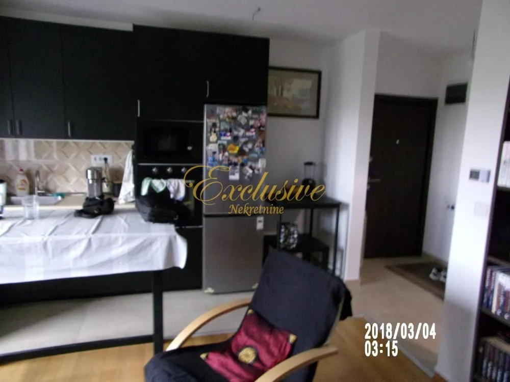 Prodaja, trosoban stan, 61m², Ledine, Beograd