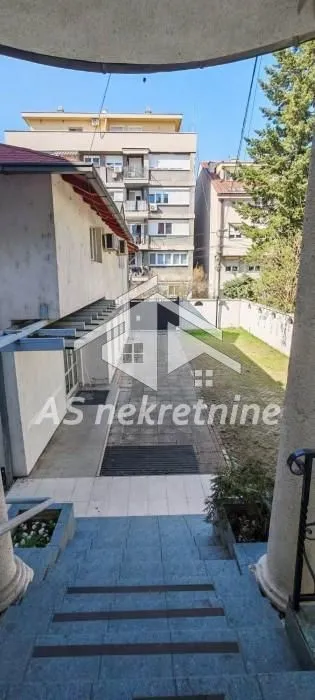 Izdavanje, kuća, 500m², Profesorska Kolonija, Palilula Sve Podlokacije