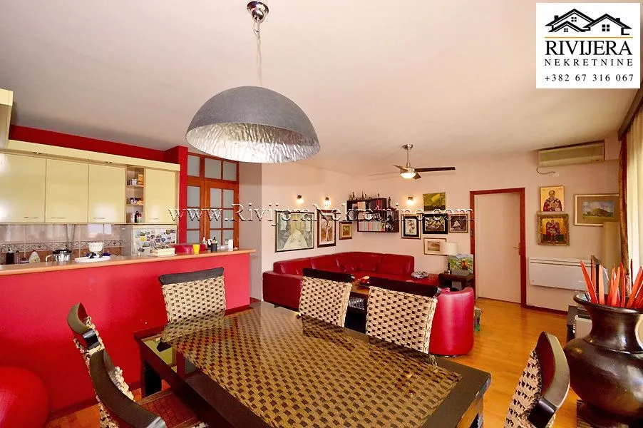 Prodaja, trosoban stan, 95m², Topla, Herceg Novi