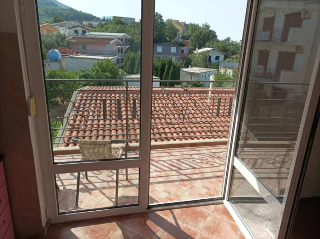 Izdavanje, jednosoban stan, 49m², Sutomore, Bar