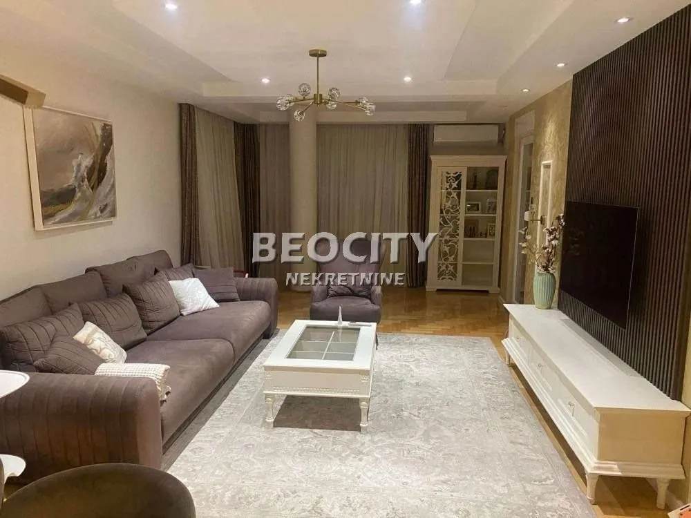 Sale, three bedroom apartment, 99m², Centar, Novi Sad