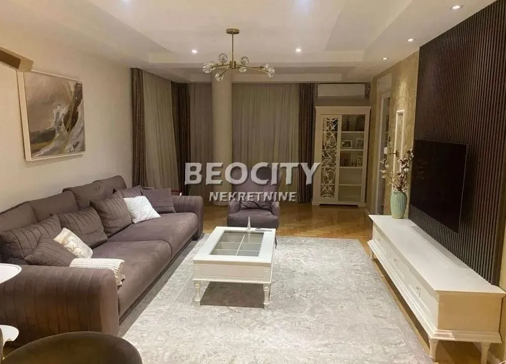 Sale, three bedroom apartment, 99m², Centar, Novi Sad