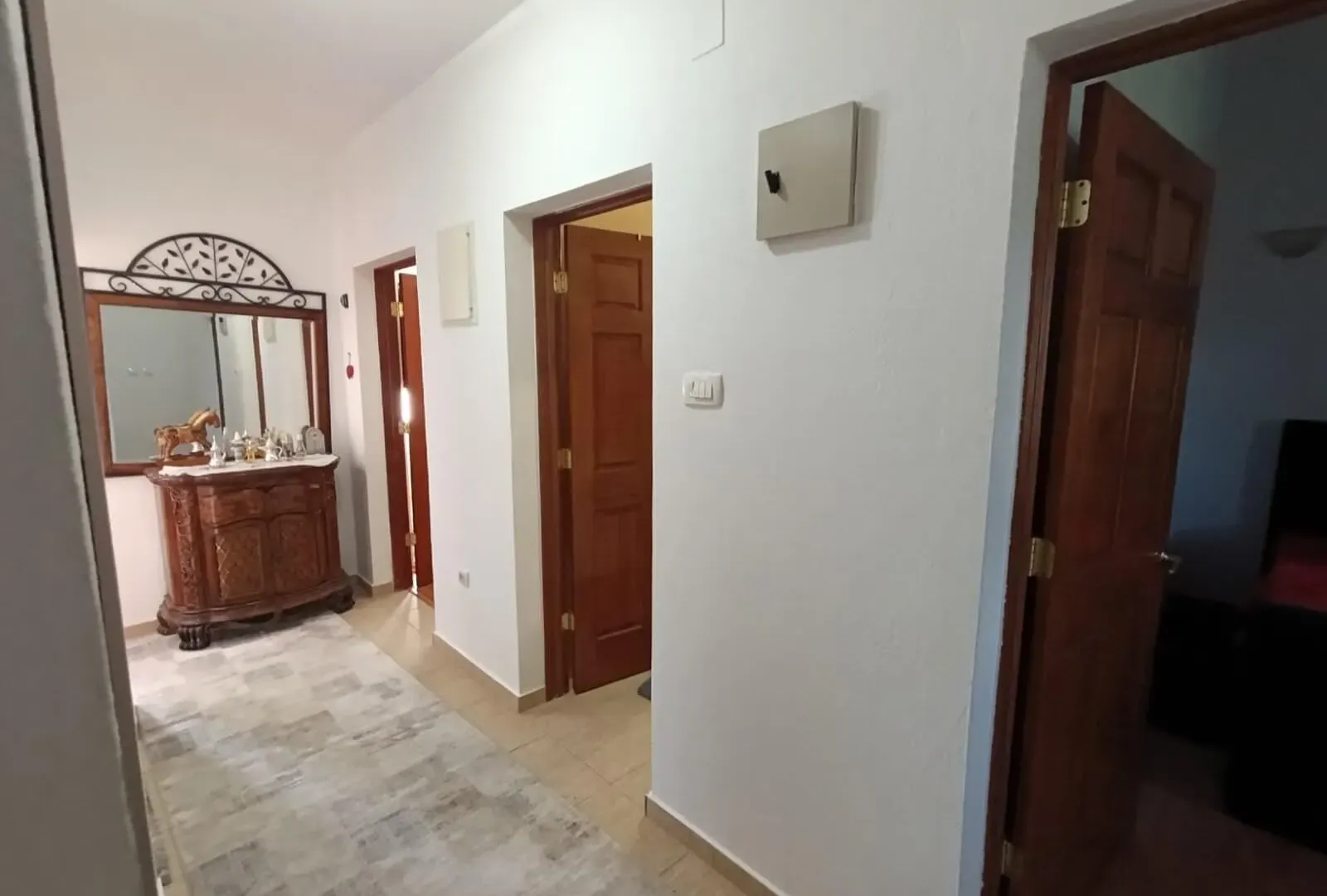 Prodaja, kuća, 200m², Donja Gorica, Podgorica