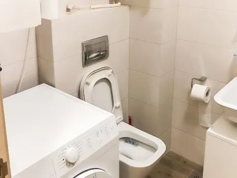 Izdavanje, jednosoban stan, 47m², City Kvart, Podgorica - image 5