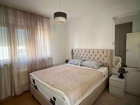 Izdavanje, jednosoban stan, 42m², Tološka šuma, Podgorica - image 5