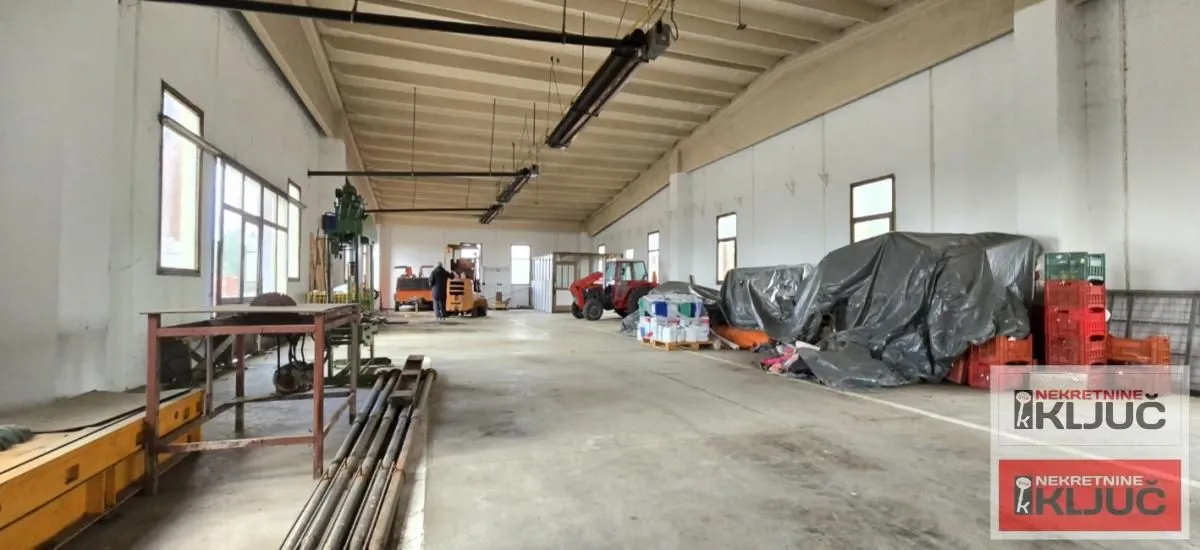Rent, office space, 532m², Srbobran, Novi Sad