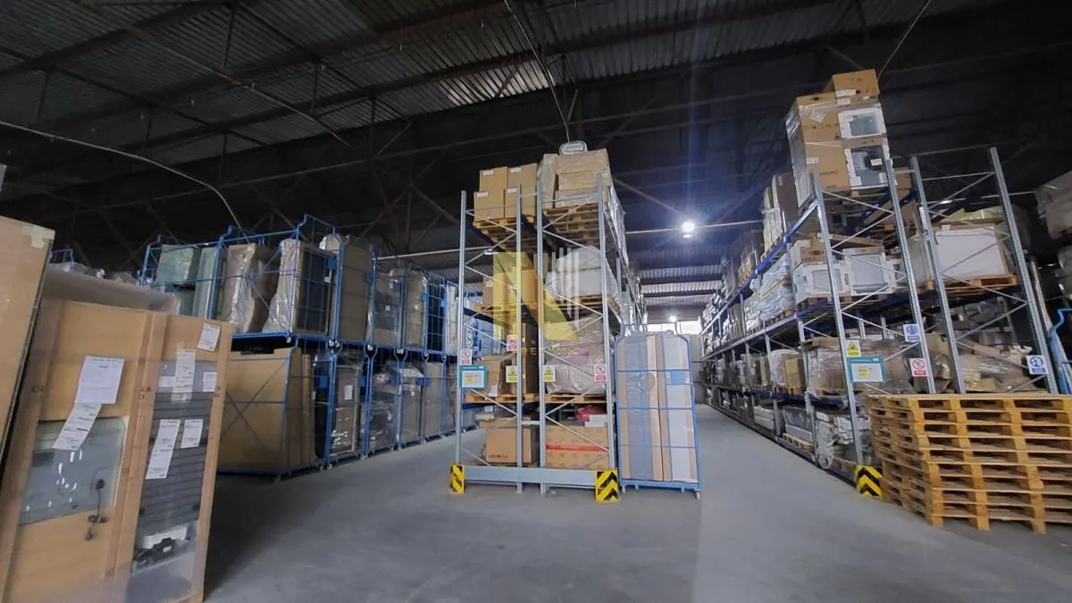 Izdavanje, poslovni prostor, 2500m², Klisa, Novi Sad Sve Podlokacije