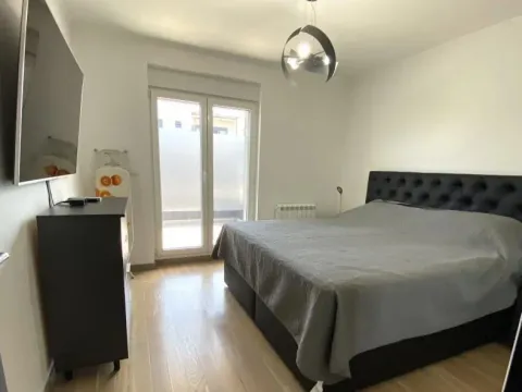 Prodaja, trosoban stan, 100m², Olimp, Zvezdara Sve Podlokacije - image 12