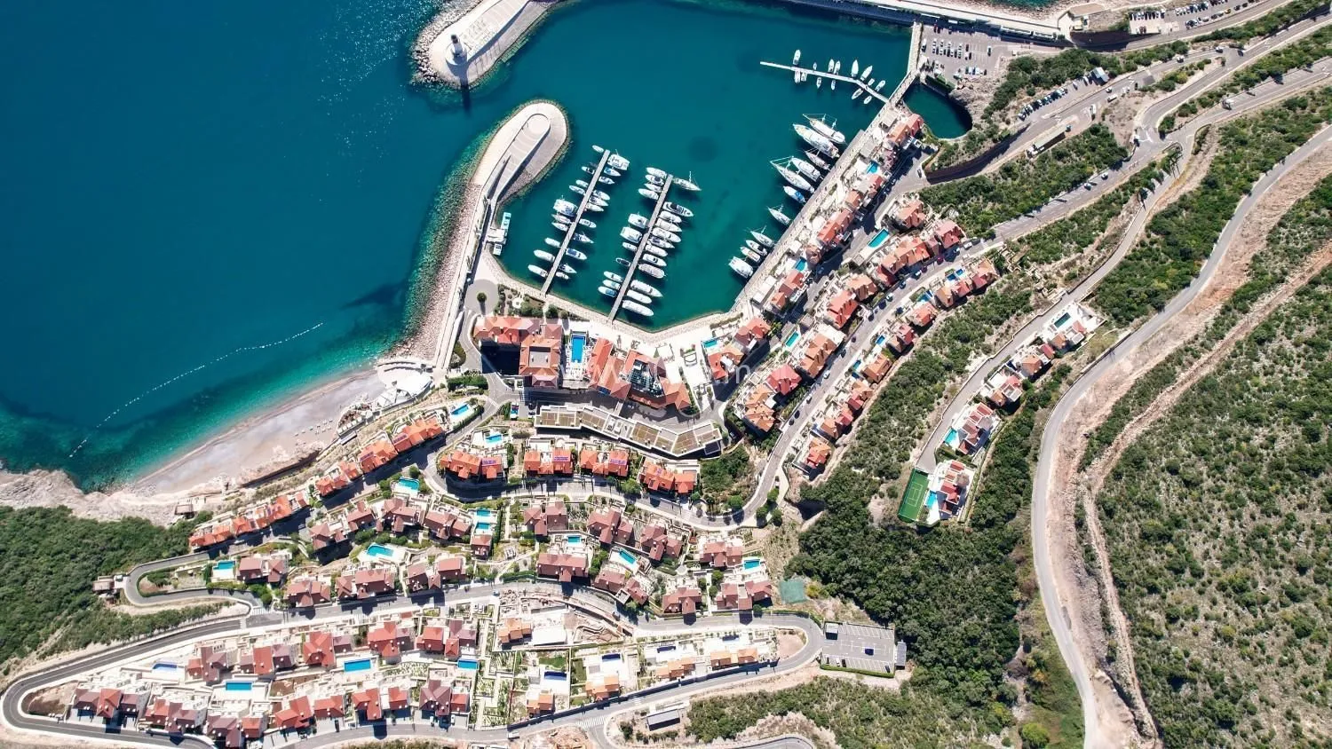 Prodaja, trosoban stan, 190m², Luštica Bay, Tivat