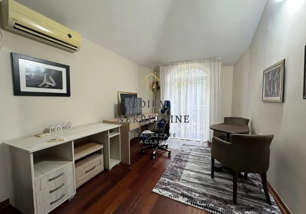 Rent, house, 180m², Donja Gorica, Podgorica
