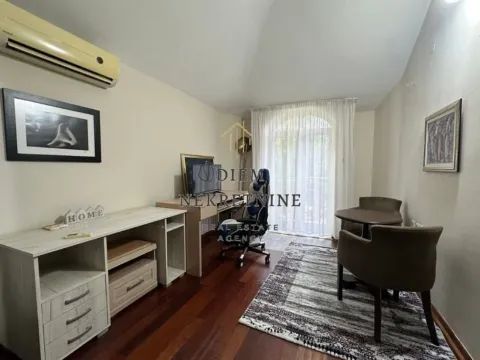 Rent, house, 180m², Donja Gorica, Podgorica - image 16