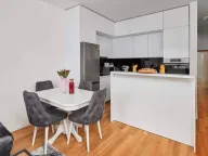 Prodaja, dvosoban stan, 74m², Dobrota, Kotor - image 1