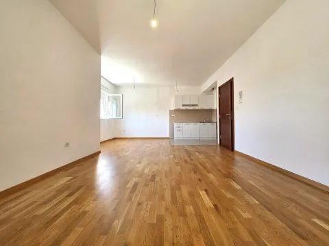 Stan in Tuški Put