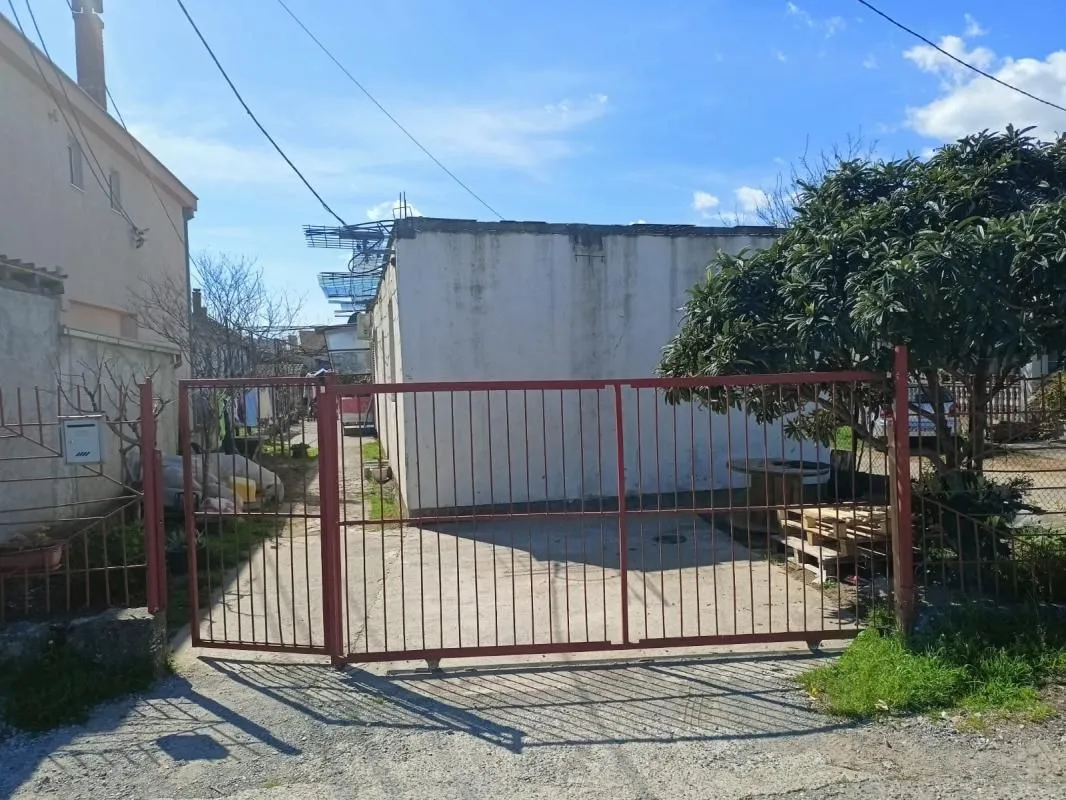Prodaja, plac, 647m², Gorica C, Podgorica