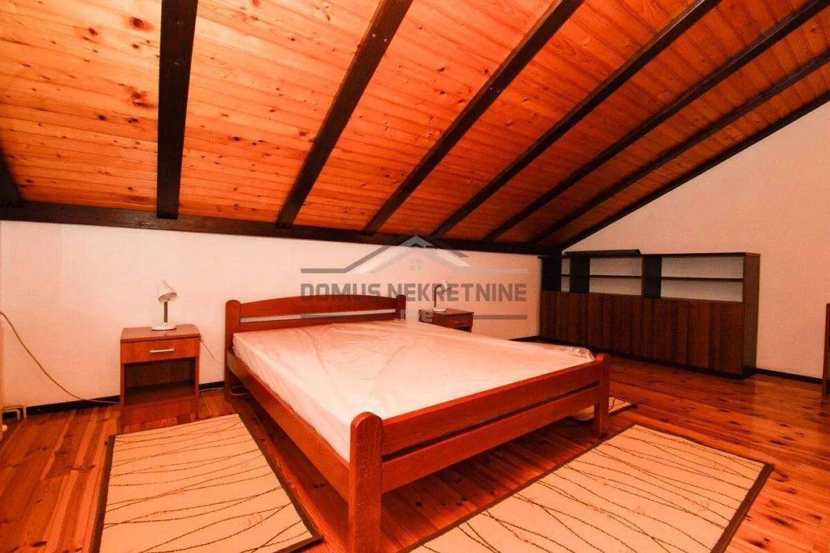 Rent, house, 250m², Stari Aerodrom, Podgorica