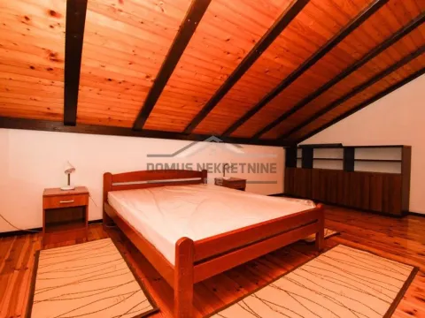 Izdavanje, kuća, 250m², Stari Aerodrom, Podgorica - image 10